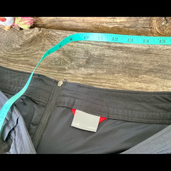 AVIA Golf Tennis Sports Skort Black Size L As New Condition - Picture 3 of 5